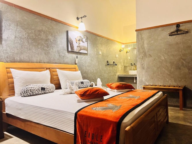 Deluxe Double room with balcony and with garden view