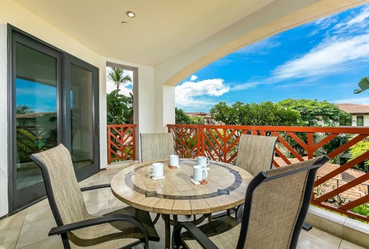 2 Bedrooms Villa
