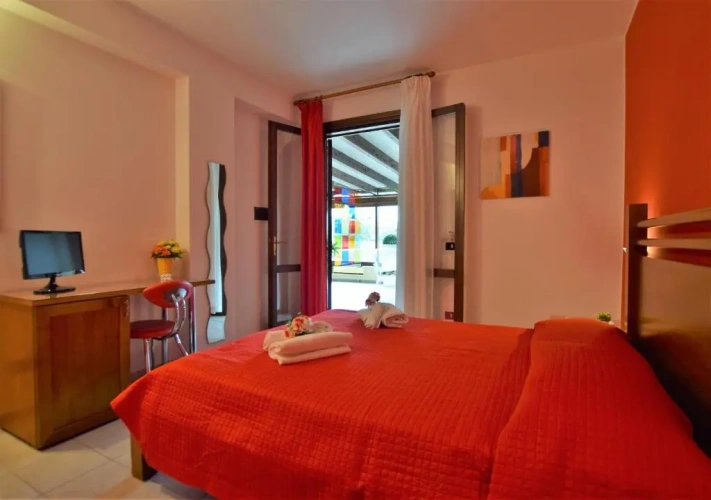 Standard Double Basement room