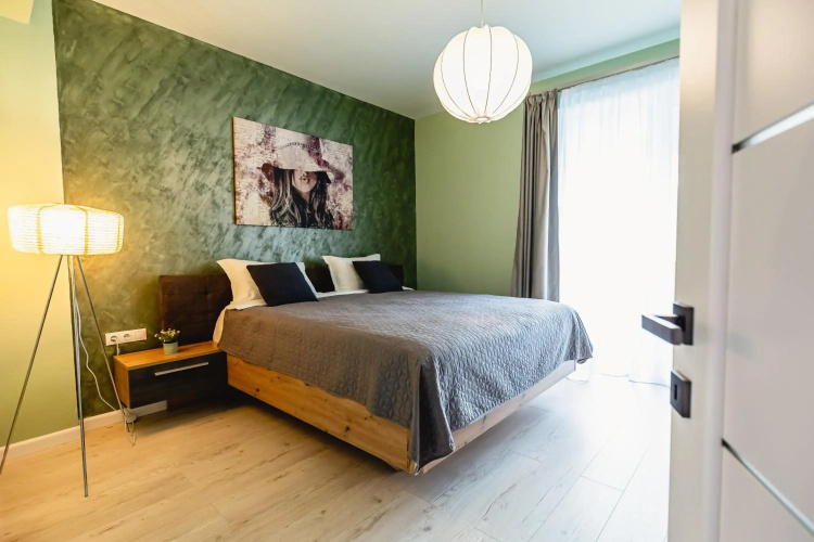 Alice apartment