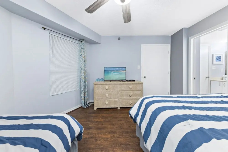 Harbor Place 206