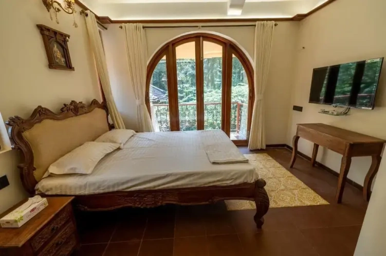 Deluxe room with balcony