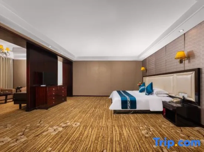 Superior Suite