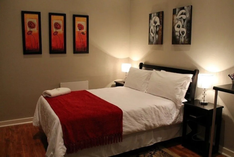 Tranquil House B&B @ 10 Berry St