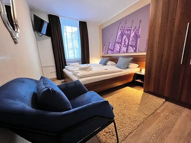 Economy room