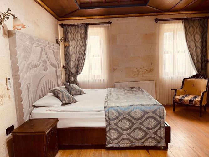 Empire Cave Hotel