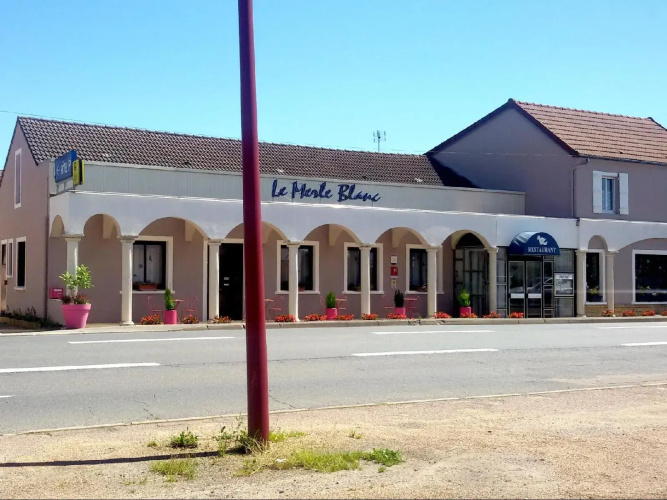 Hotel Le Merle Blanc