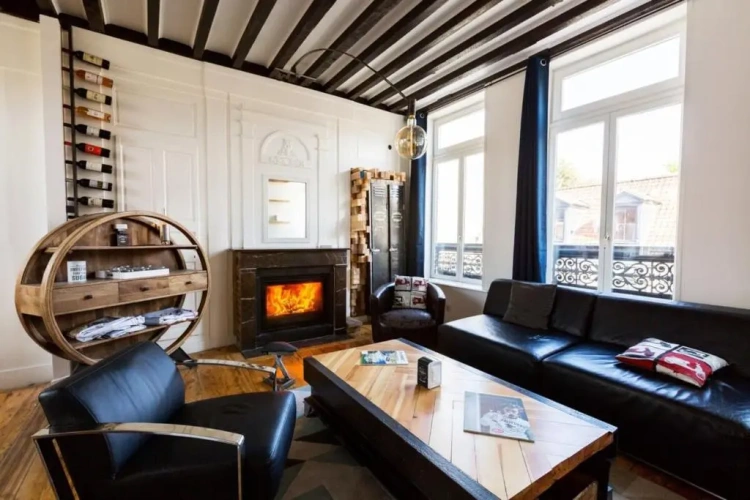 3 Bedrooms Apartment