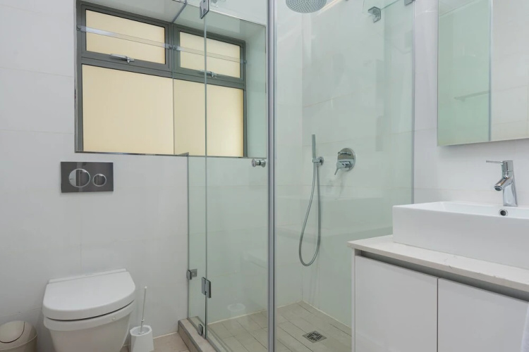Caprice Court 8