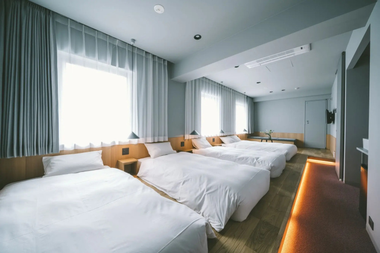 Landabout Tokyo
