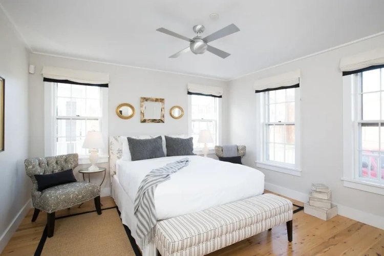 3 Bedrooms Luxury Cottage