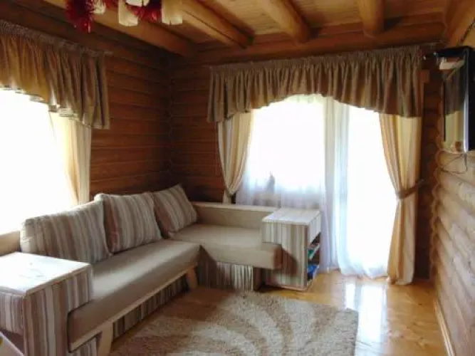Leoslav Apartments