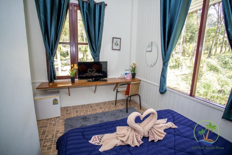 Deluxe Quadruple room