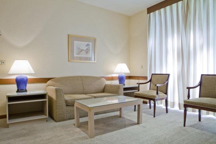 Espahotel Plaza Basilica photo 17