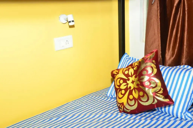 Tranquil AC Luxury Hostel