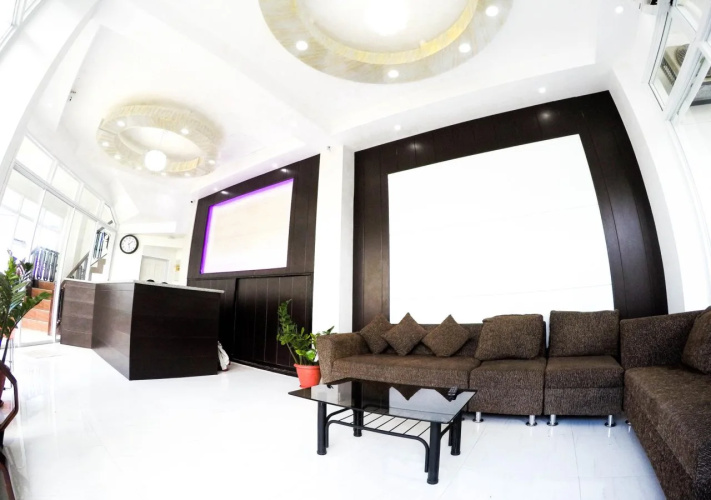 Rose Hotel