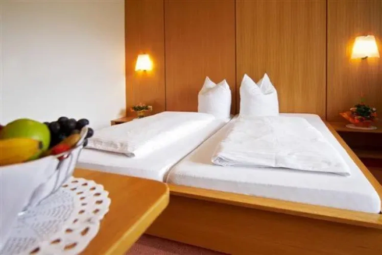 Standard Triple room with balcony
