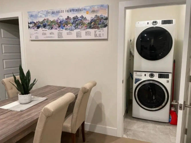 2 Bedrooms Apartment