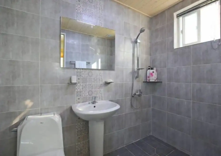 3 Bedrooms Standard Family room