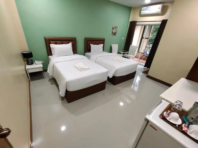Standard Twin room