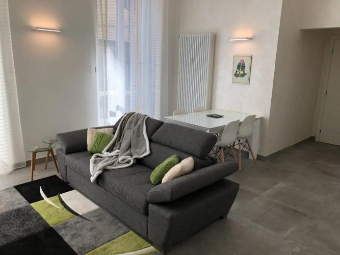 Joe Luxury House