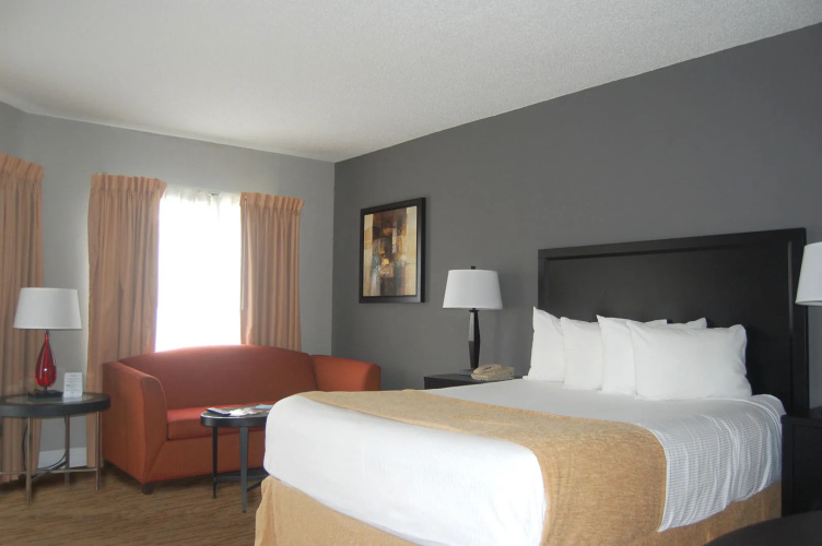 The Enclave Hotel and Suites