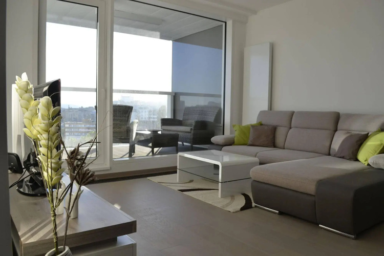 Panorama Apartment with Free Parking