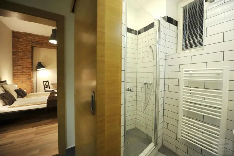 Lucky 8 Guesthouse