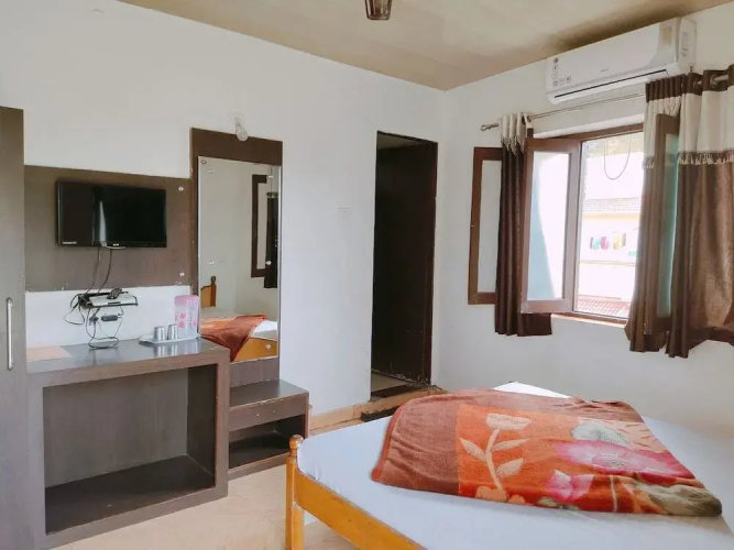 Radhika palace