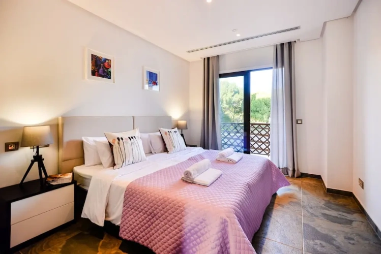 2 Bedrooms Apartment with balcony