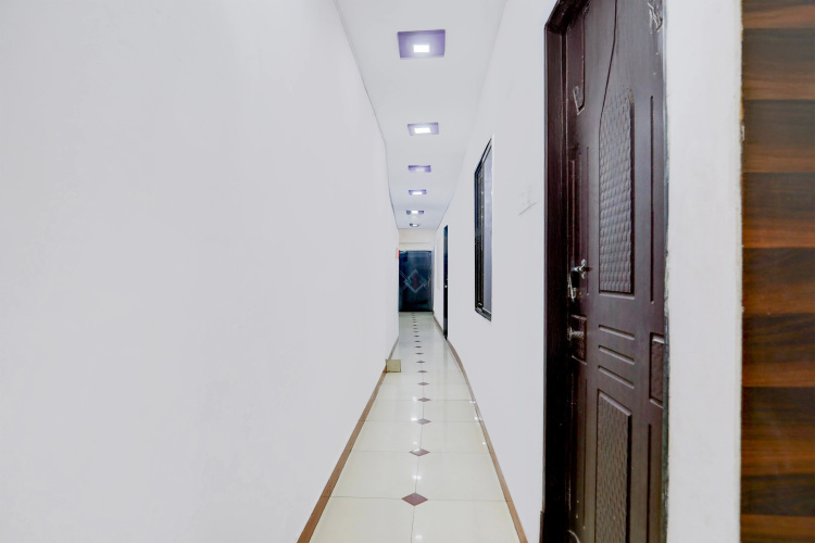 Hotel O Dwarka Formerly Hotel Shree