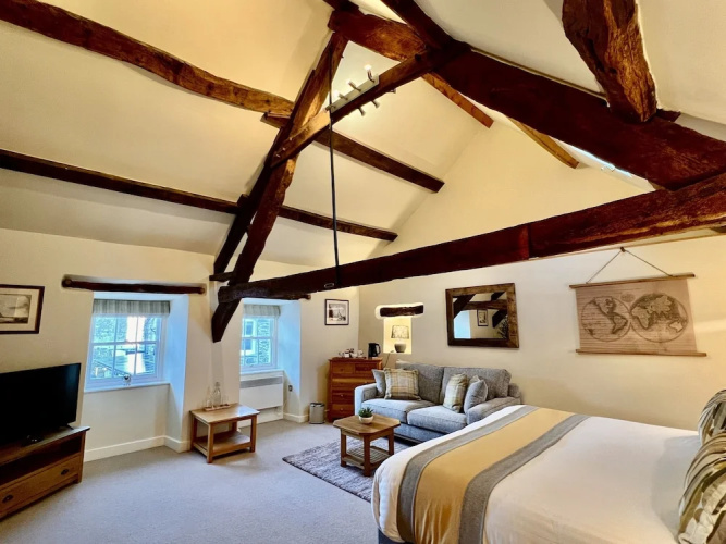 Castle Cottage Inn