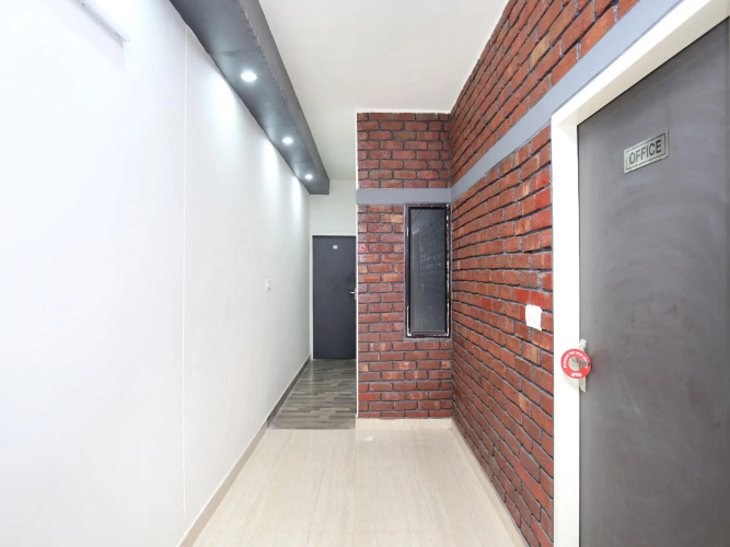 OYO 15143 Hotel Redstone