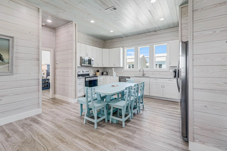 3 Bedrooms Cottage