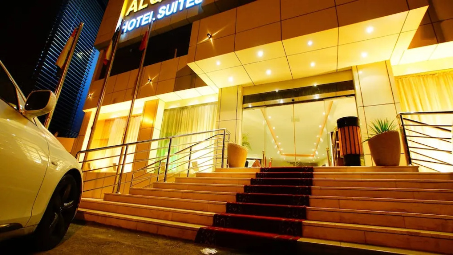 Sama Al Qasr Khorais