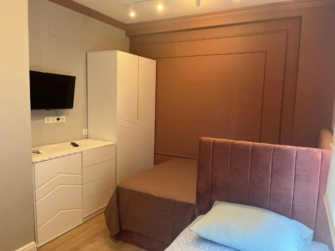 Economy room