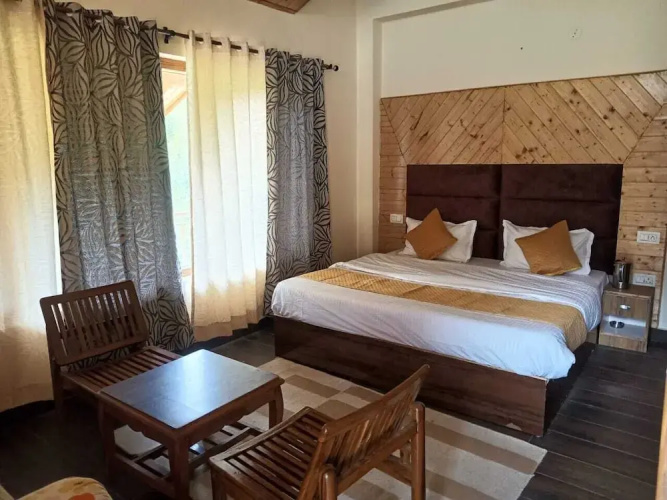 Heaven Inn Manali