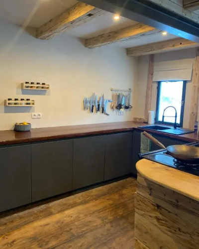 Backyard Mountain Hostel