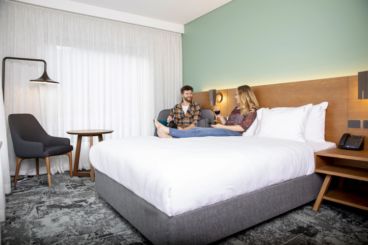 Holiday Inn Express & Suites Queenstown photo 18