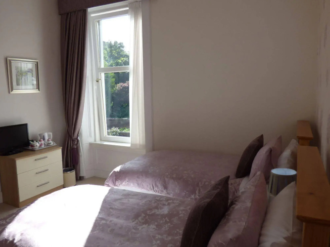 Douglas Park Guest House