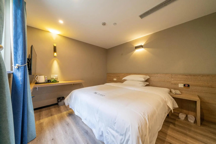 Mila  Hotel
