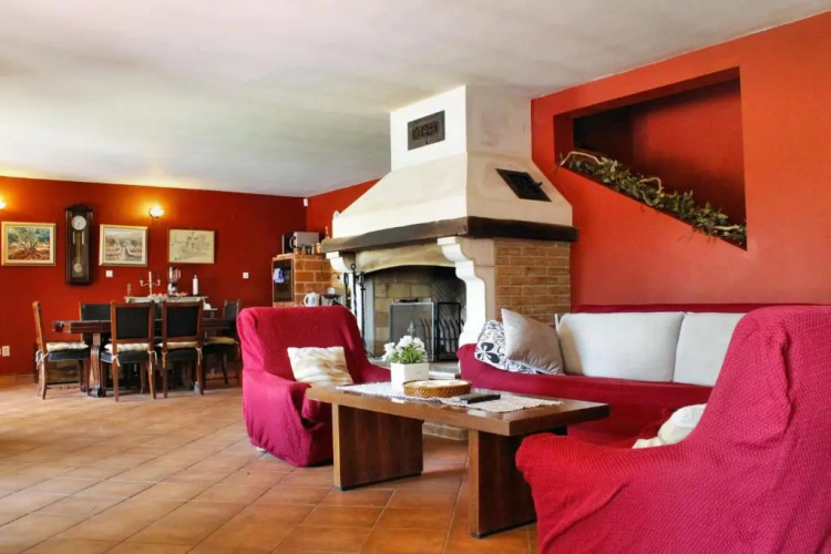 Mon Perin Castrum - House of Nice Memories