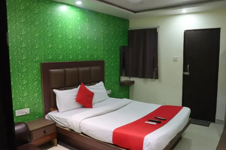 Hotel Ashiana Palace