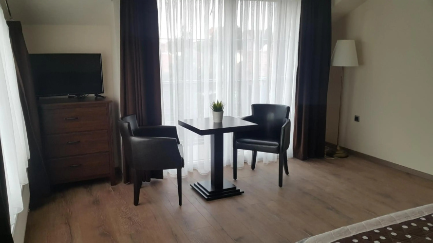 Emma Apartments