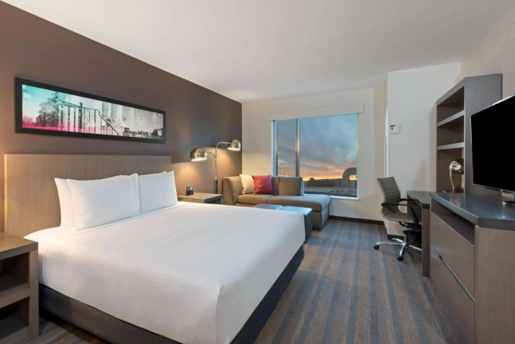 Hyatt House Denver Downtown
