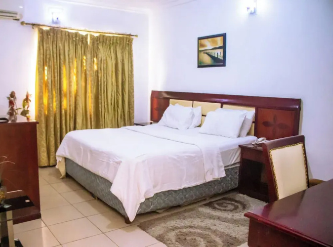 Goldstone Luxury Hotel
