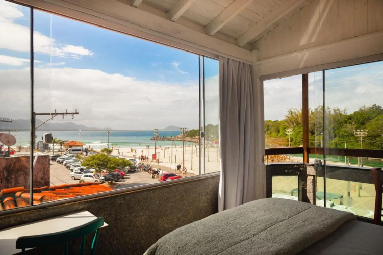 Sea Wolf Surf Club - Hostel