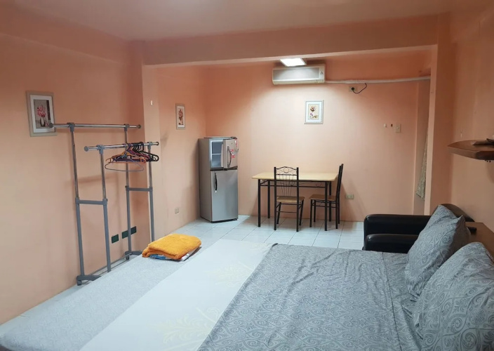 1st Street Park Apartelle