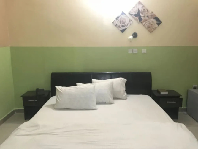 Tripoint Richmond Hotel