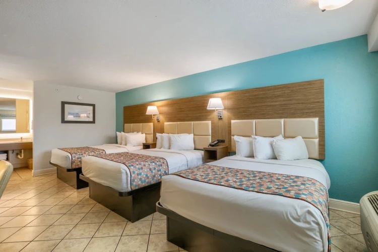 Standard Sextuple room